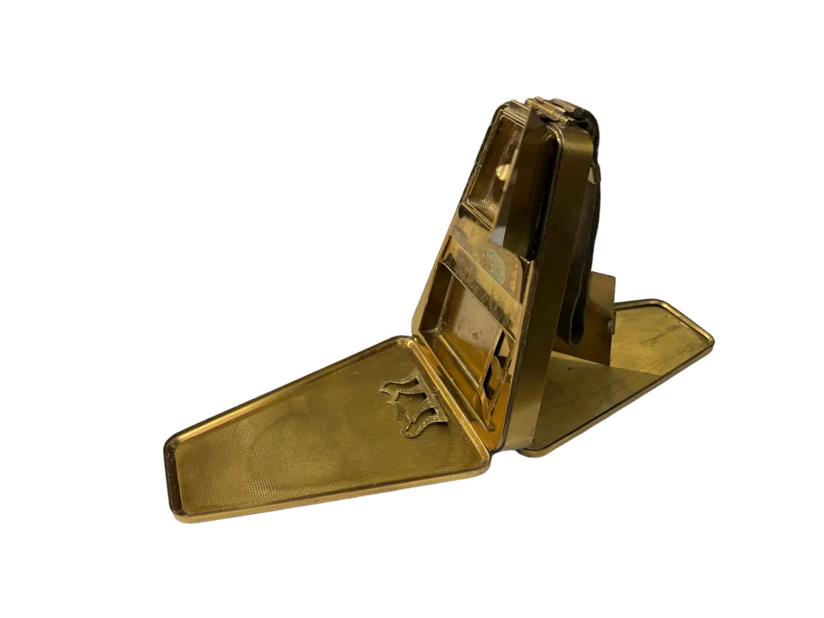 Borsa antica in stile Art Deco con dettagli eleganti.