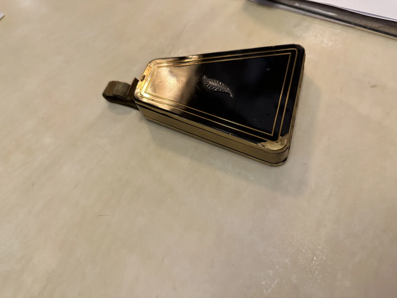 borsa antica di stile Art Deco con design decorativo