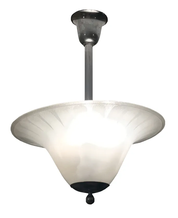 2 antique hanging lamps with stylish shape in a cozy setting