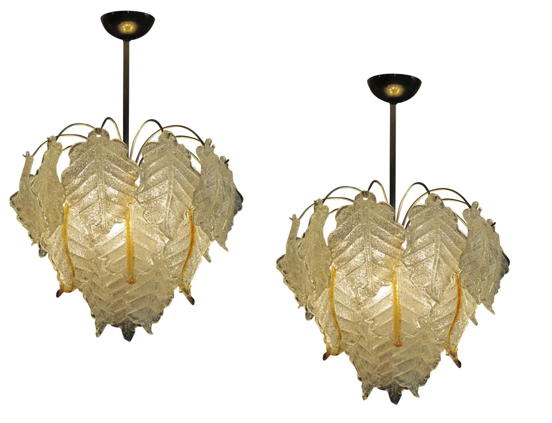 Set di 2 lampade a sospensione antiche con design di foglie, che aggiungono calore all'ambiente.