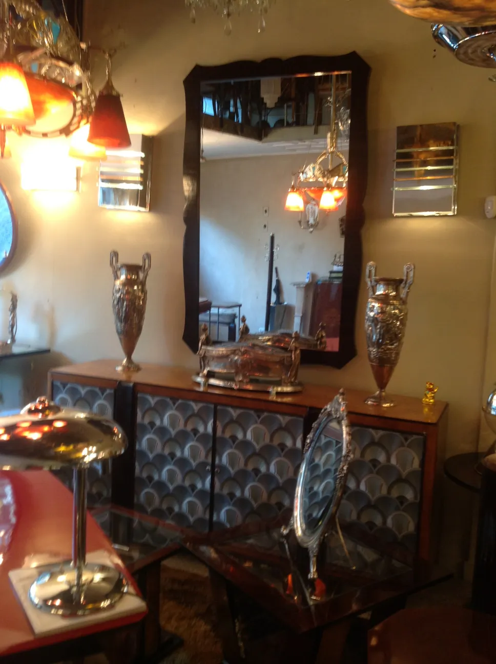 specchio antico decorativo con cornice elegante