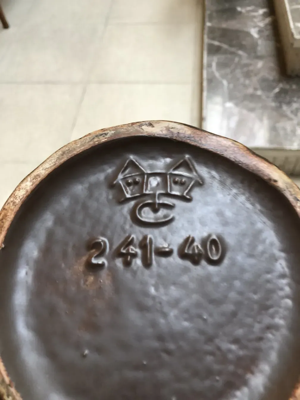Base of antique ceramic with Carstens Tönnieshof mark.
