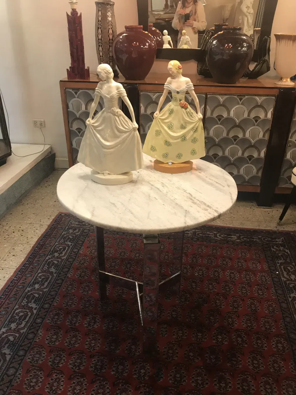 Figuras decorativas de cerámica Boch en ambiente vintage