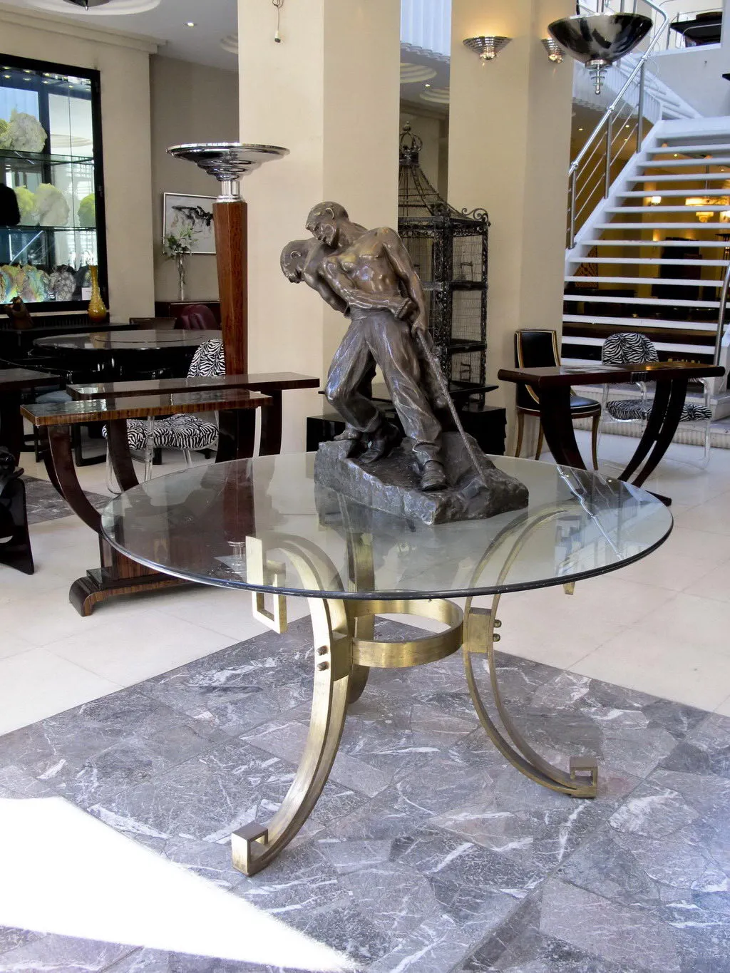 table à manger ancienne avec design art déco, pour 4 personnes