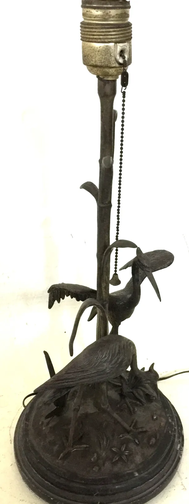 alte Tischlampe Figudo mit Vogeldesign an der Basis