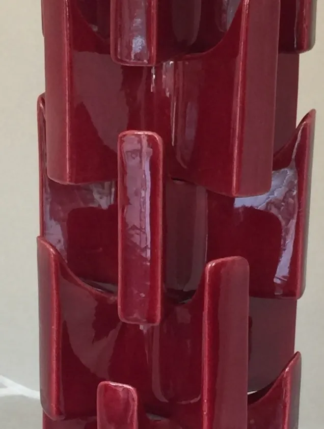 Dekorative antike rote Tischlampe