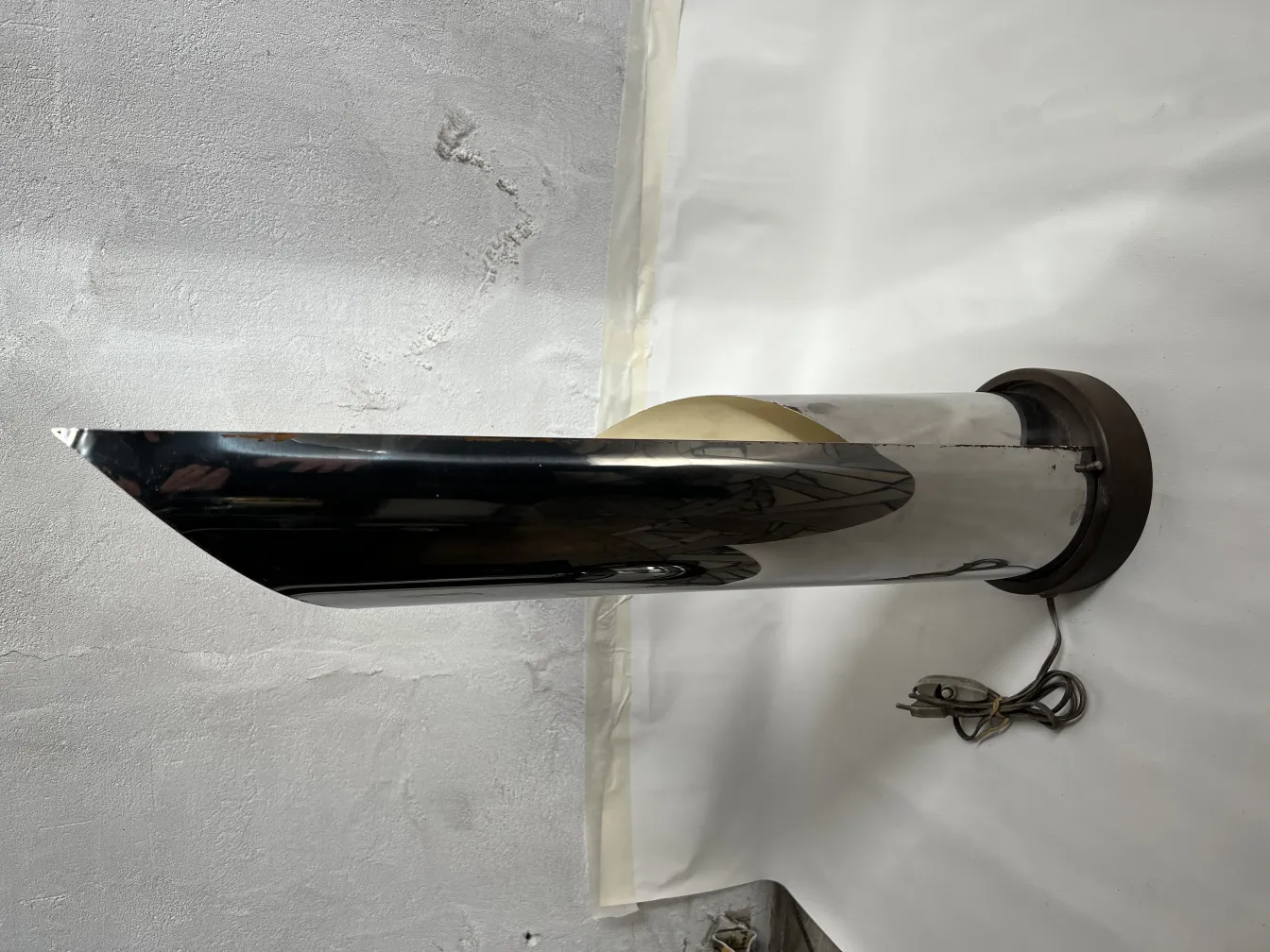 lampada da tavolo antica con design elegante