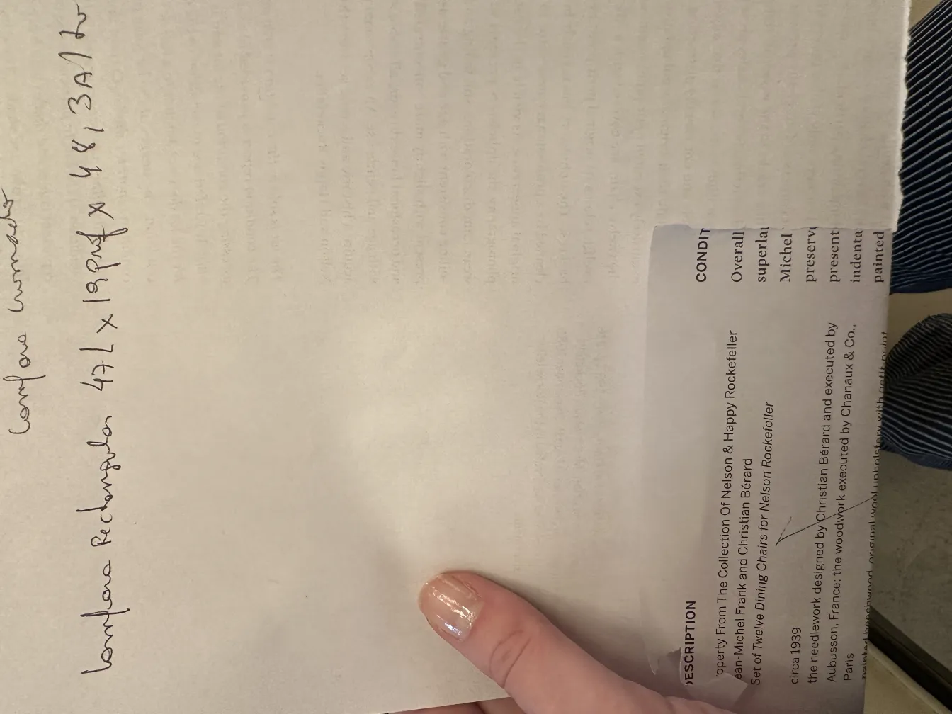 lampara de mesa antigua con detalles decorativos