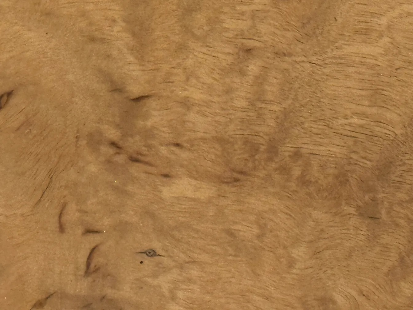 console decorativa antica con finiture eleganti