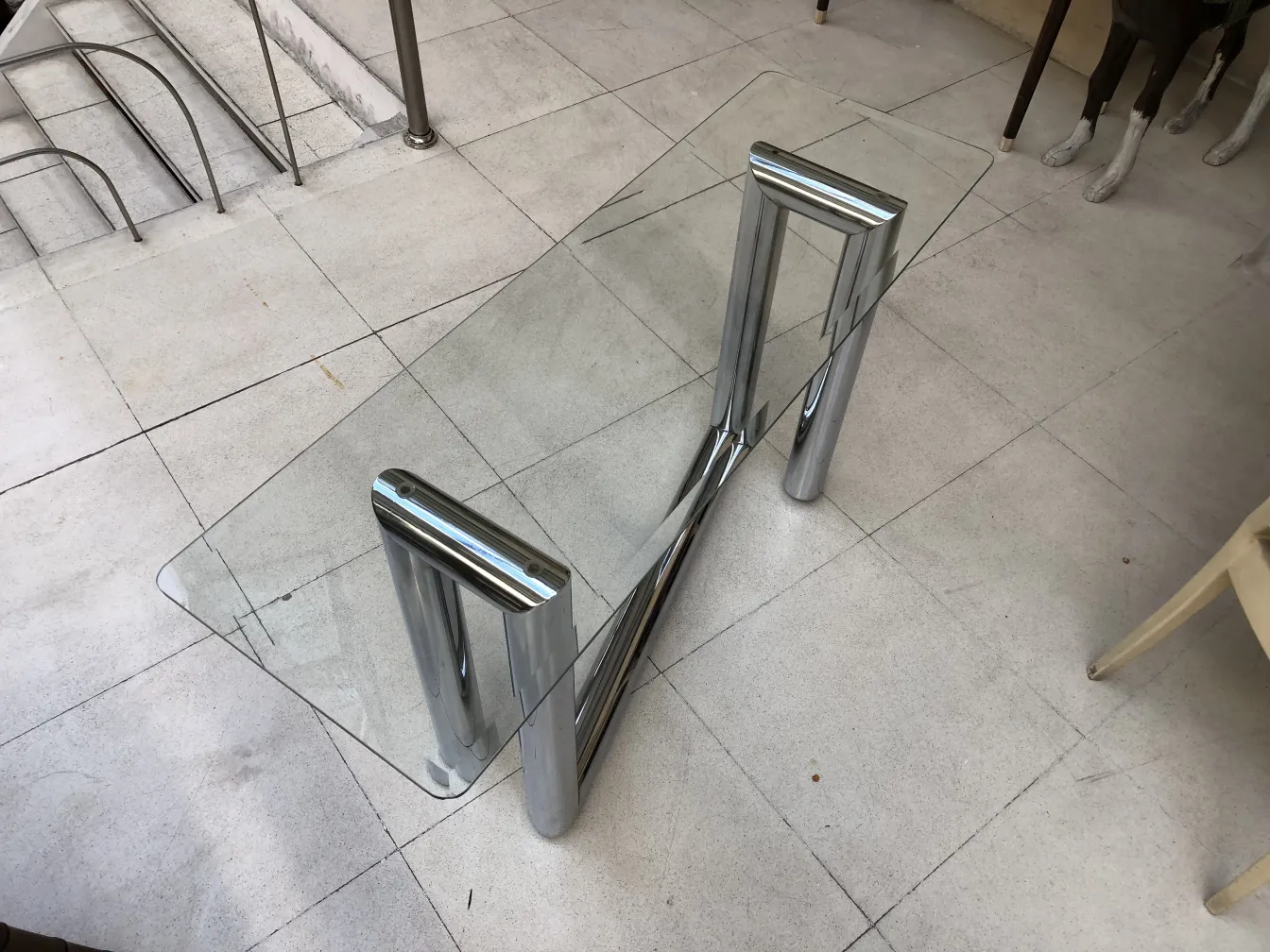 antique console with elegant and modern design, perfect for decor