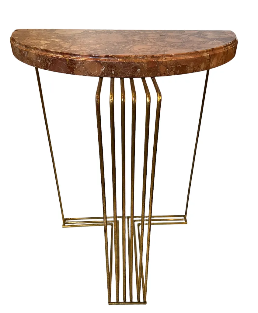 Zwei antike Konsolentische mit attraktivem und elegantem Design im Setting