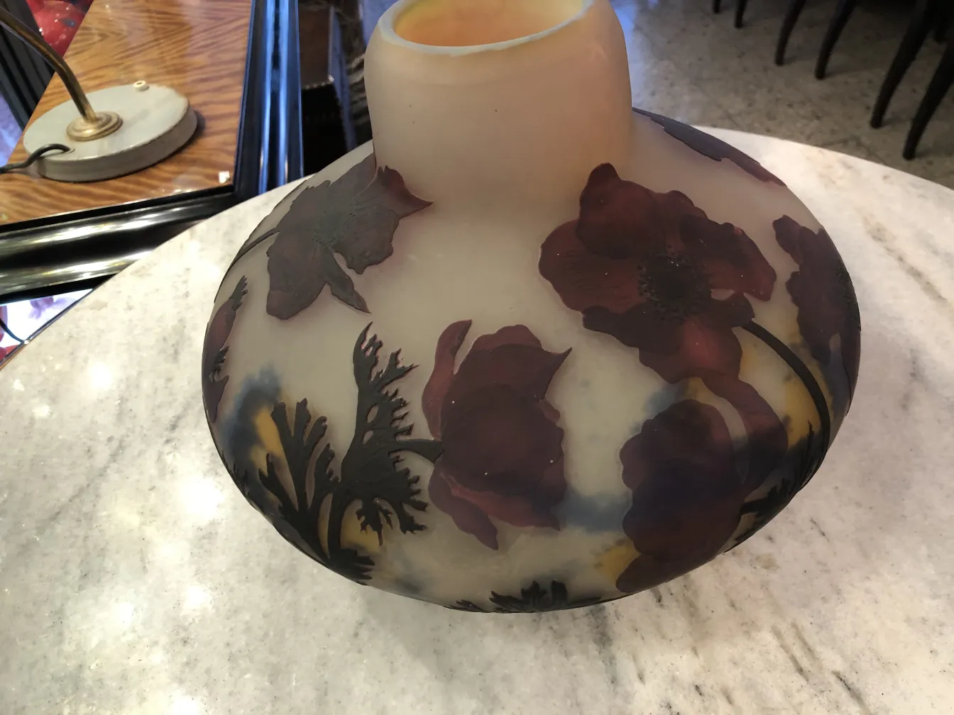 altes signiertes Glas Muller Fres mit buntem Blumendesign