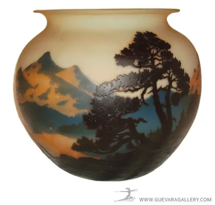 signiertes Glas mit warmen Landschaften, muller freres