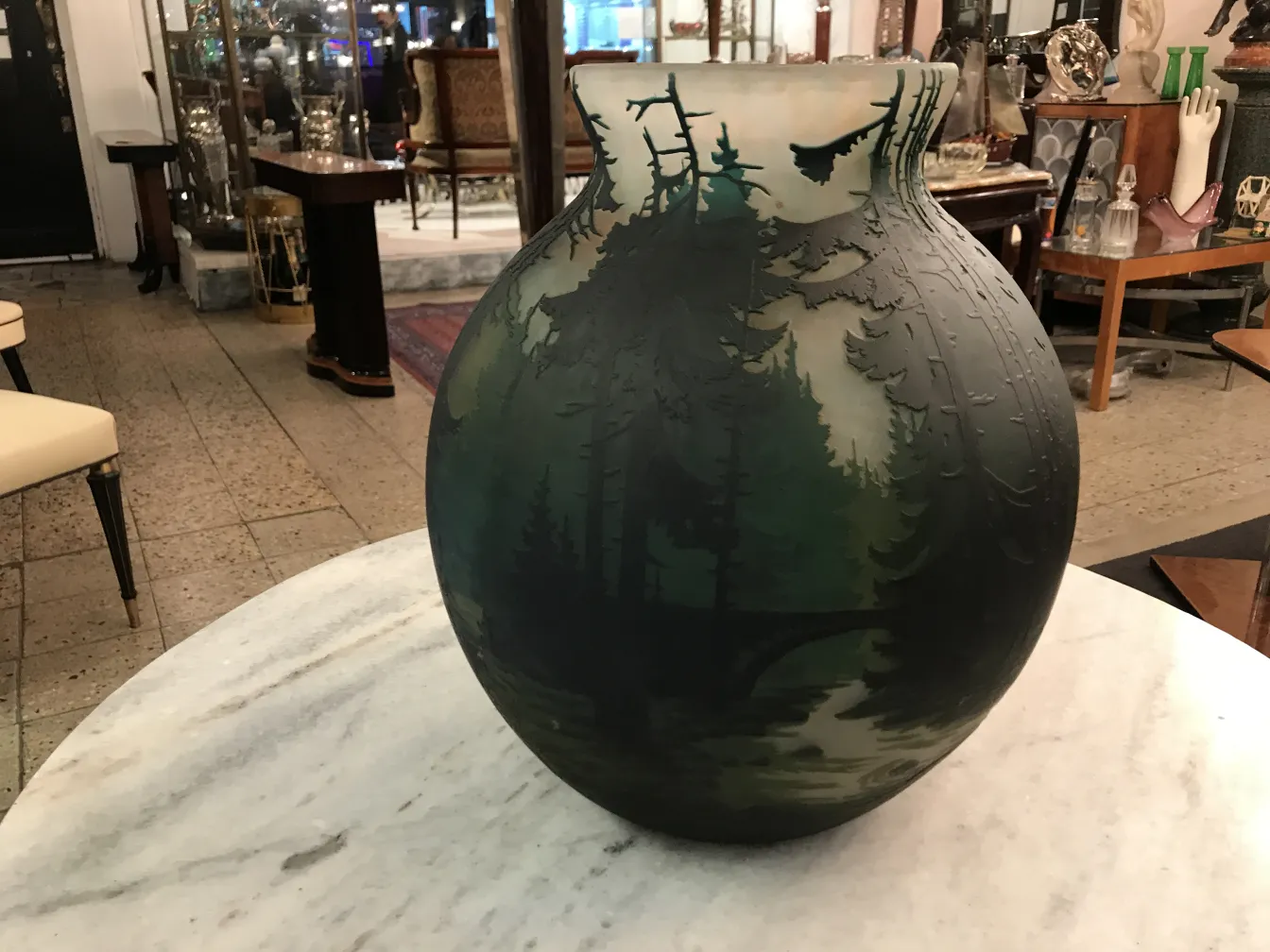 자연 디자인의 고대 서명 유리잔-물러-프레르.