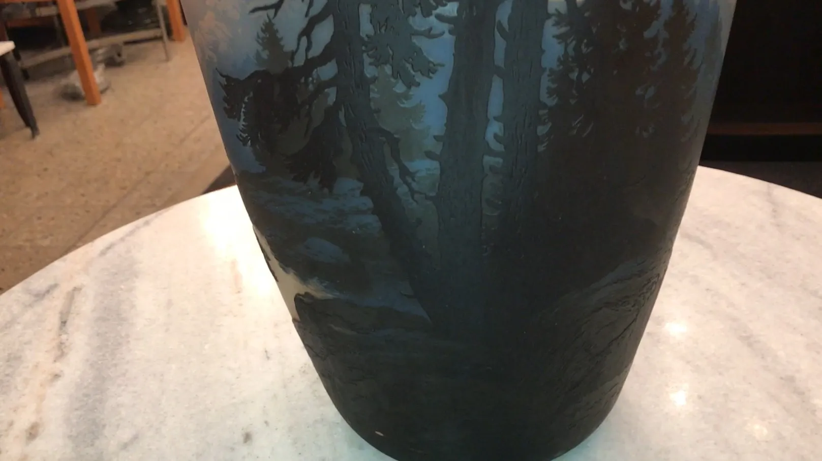 Antikes, signiertes Glas von Muller Fres mit Landschaftsmotiv