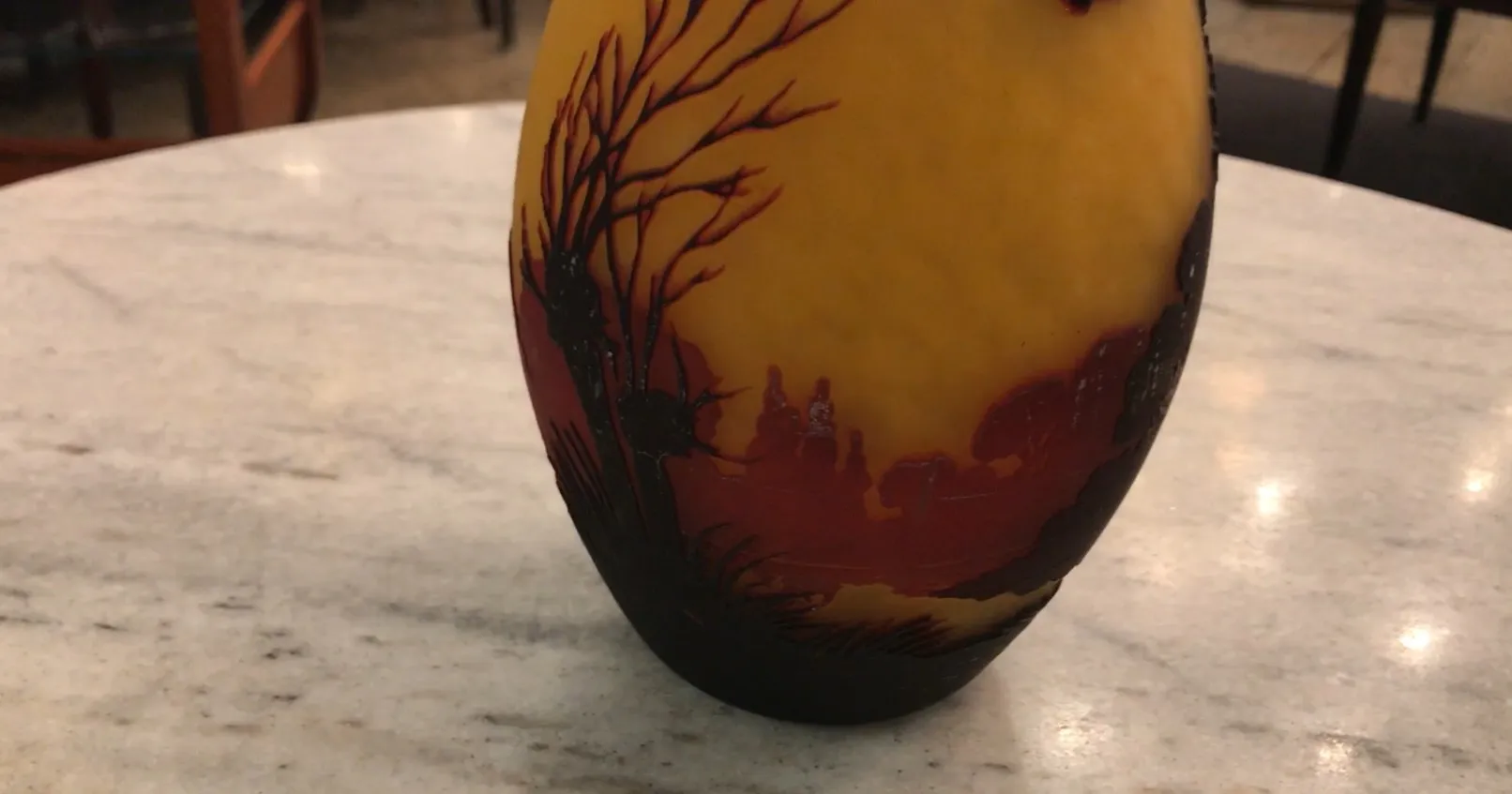 Beau vase ancien signé Muller Fres avec paysage
