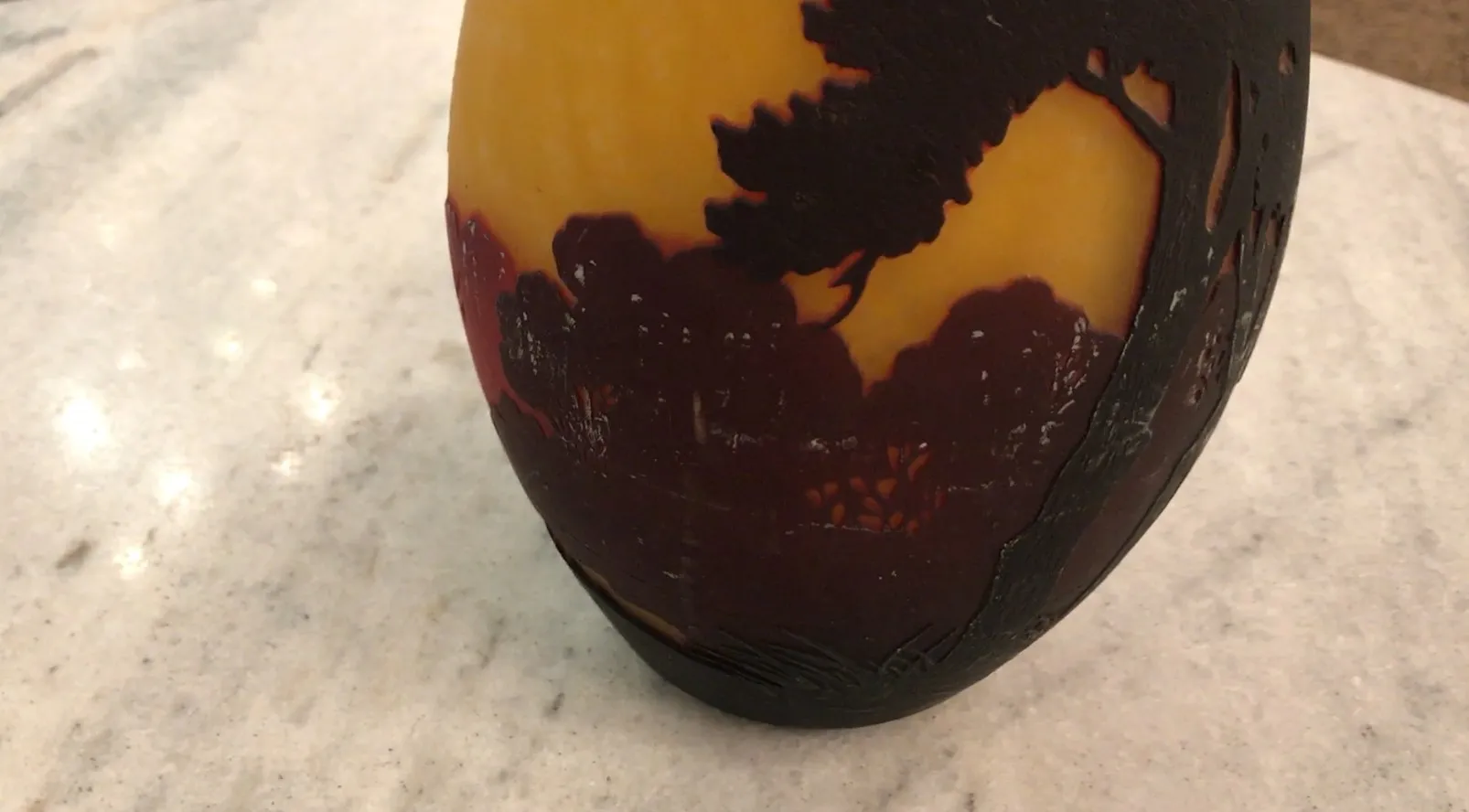 Antikes signiertes Glas von Muller Fres mit naturlichem Design