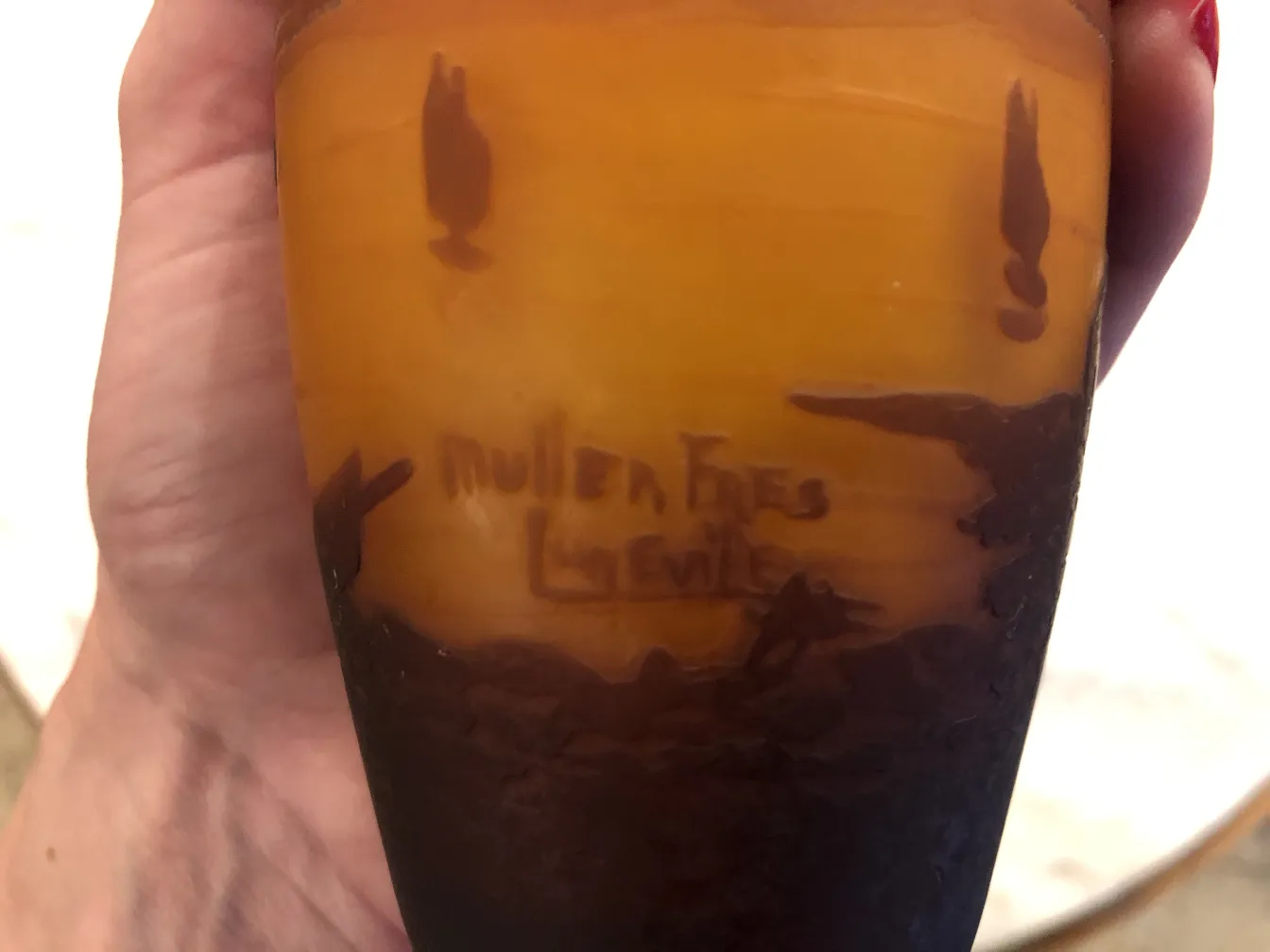 Antikes signiertes Glas von Muller Fres mit dekorativen Mustern