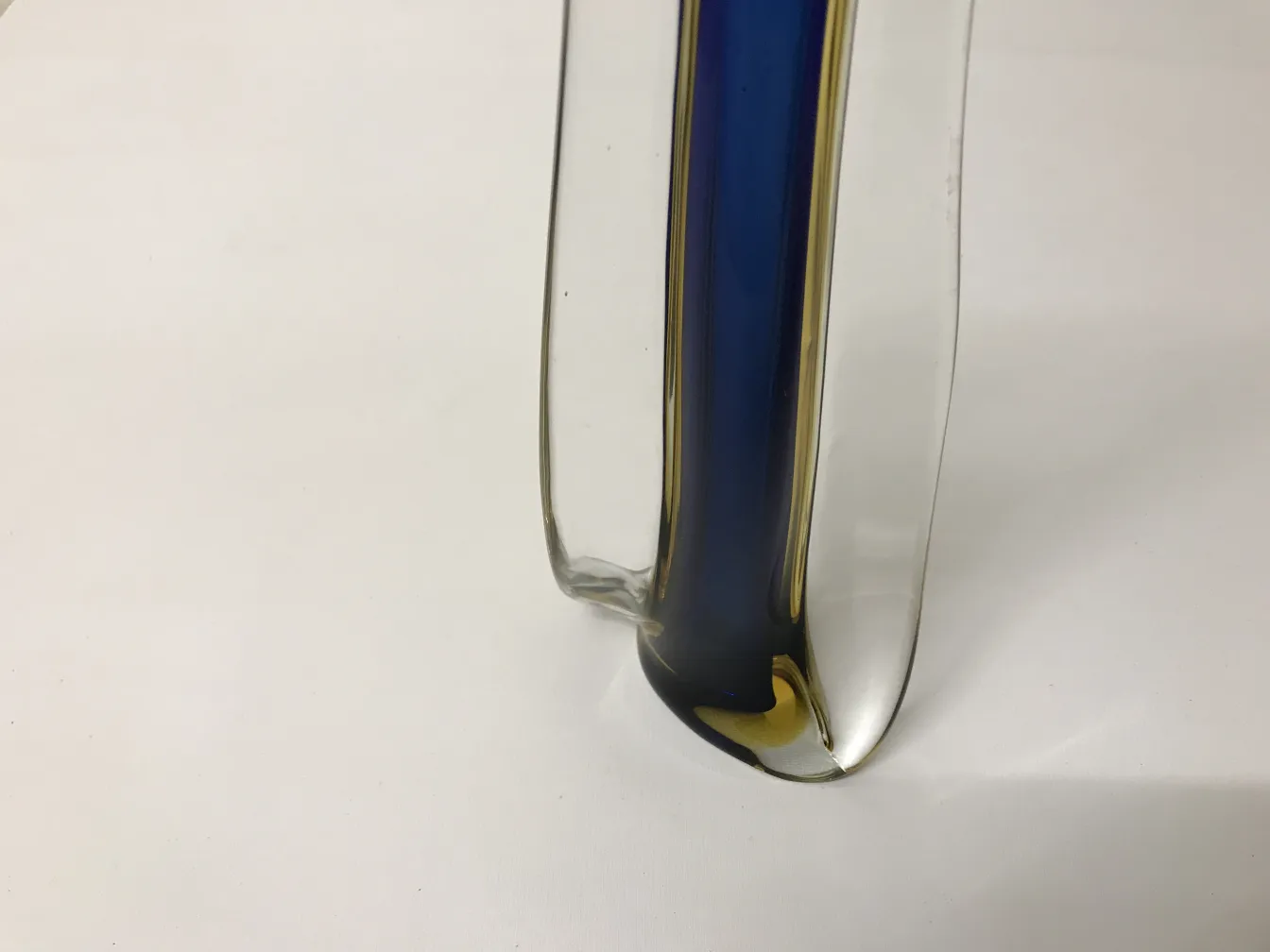 Antike Murano-Glas mit blauen und goldenen Details