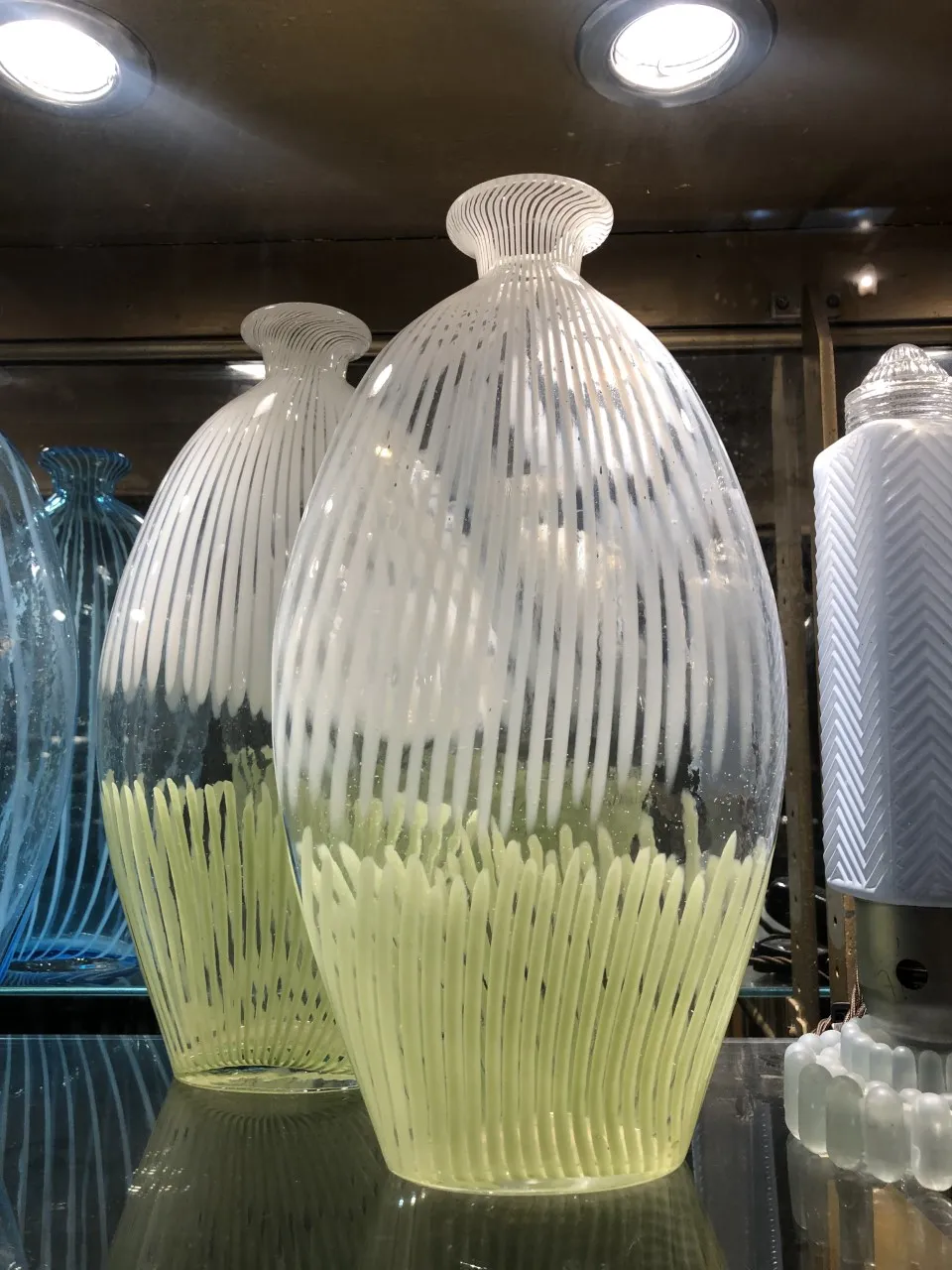 古いムラーノの花瓶、楕円形とラインデザイン