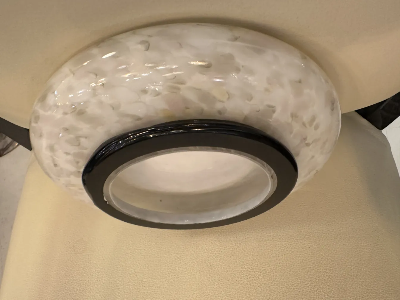 Античная ваза Муранно с декоративным дизайном