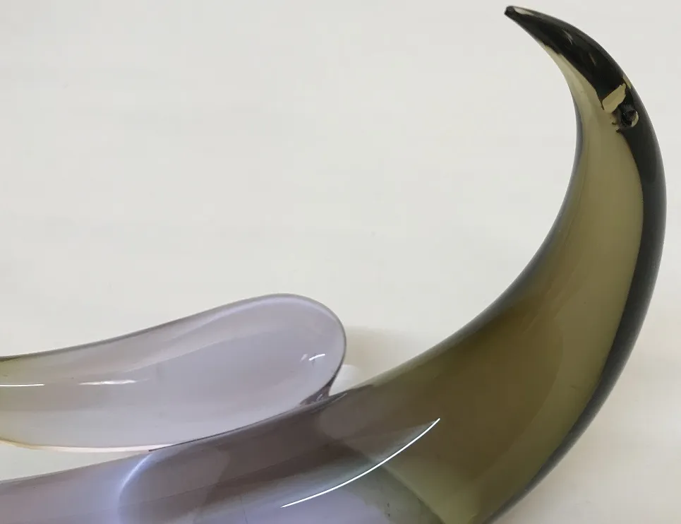 sculpture de murano avec des formes innovantes et des couleurs vives