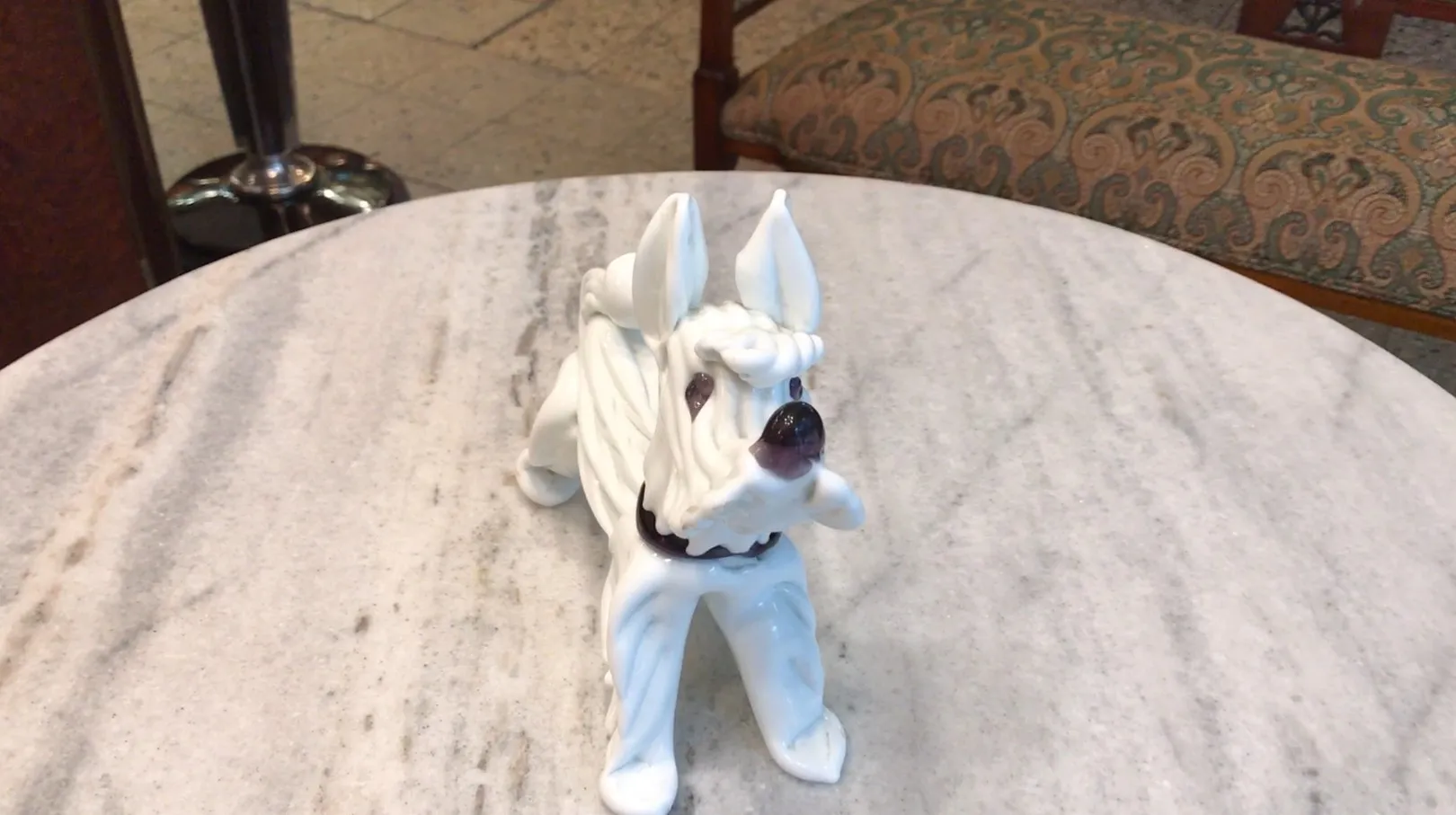 escultura de murano em forma de cachorro, antigo, branco, decorativo
