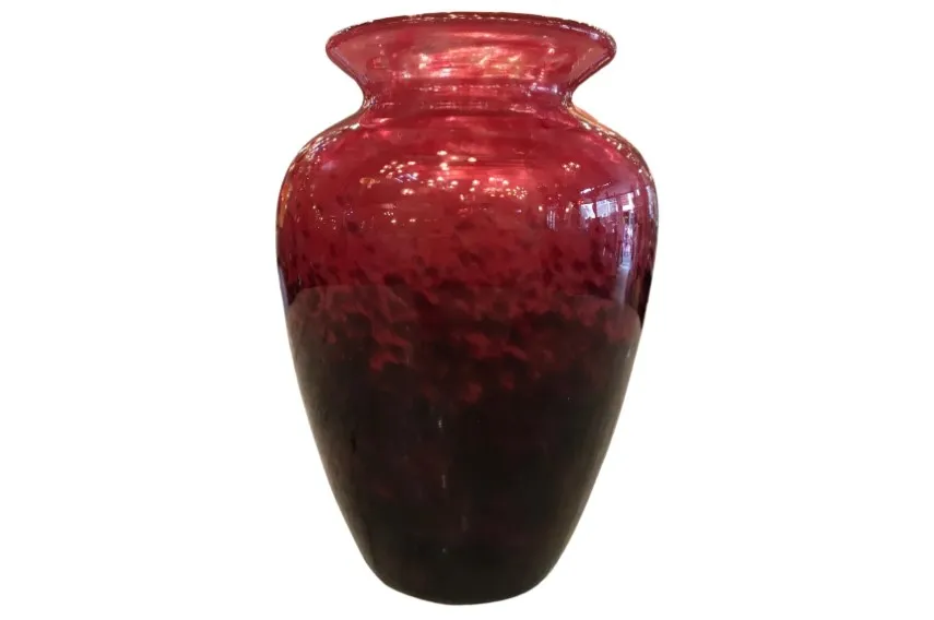 Vaso di vetro antico firmato da Schneider in rosso e nero, artistico ed elegante.
