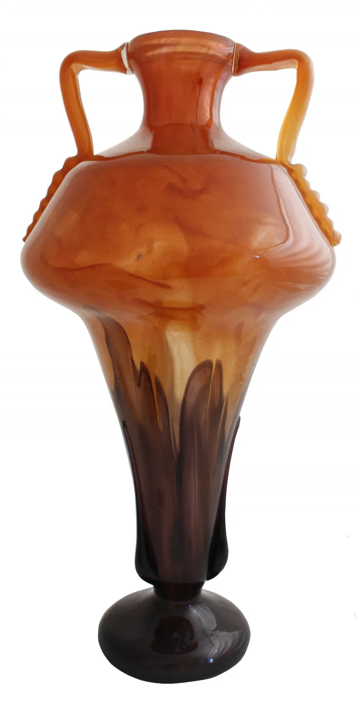 Antike Glasvase mit elegantem Design von Schneider