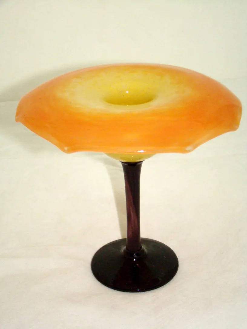 verre antique signé par schneider de couleur orange et jaune