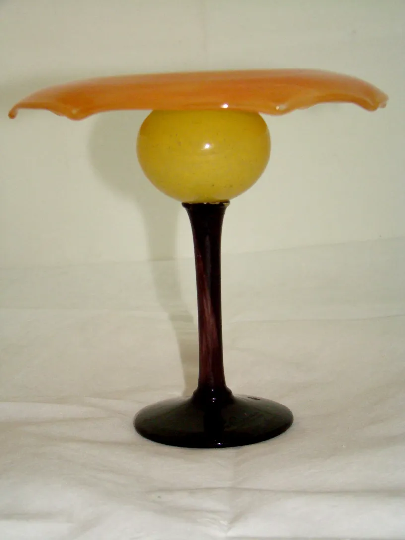glass signed schneider yellow and orange with dark base, antique ambiance.