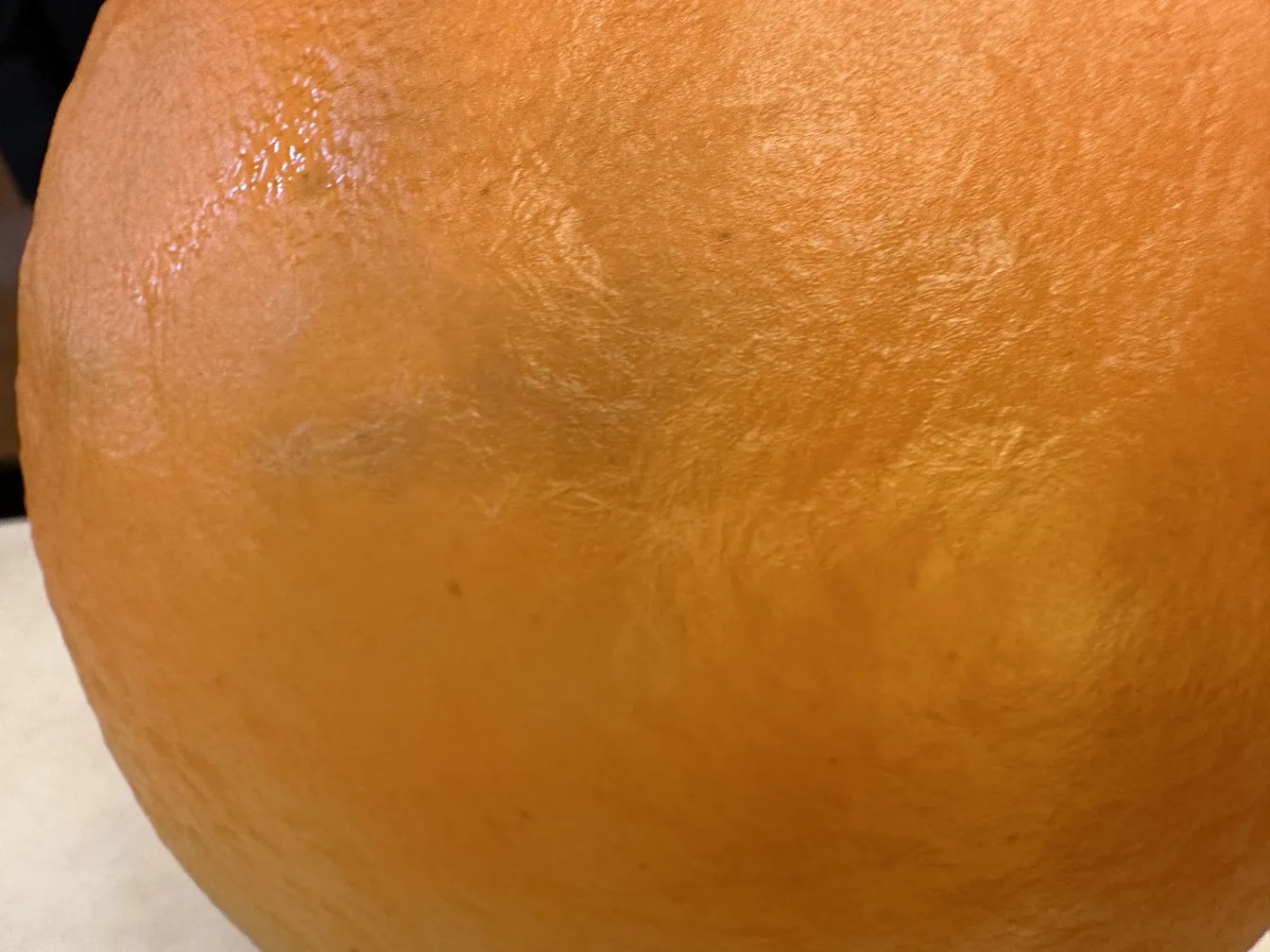 antik signiertes Glas von Schneider, mit glatter und klarer Oberfläche