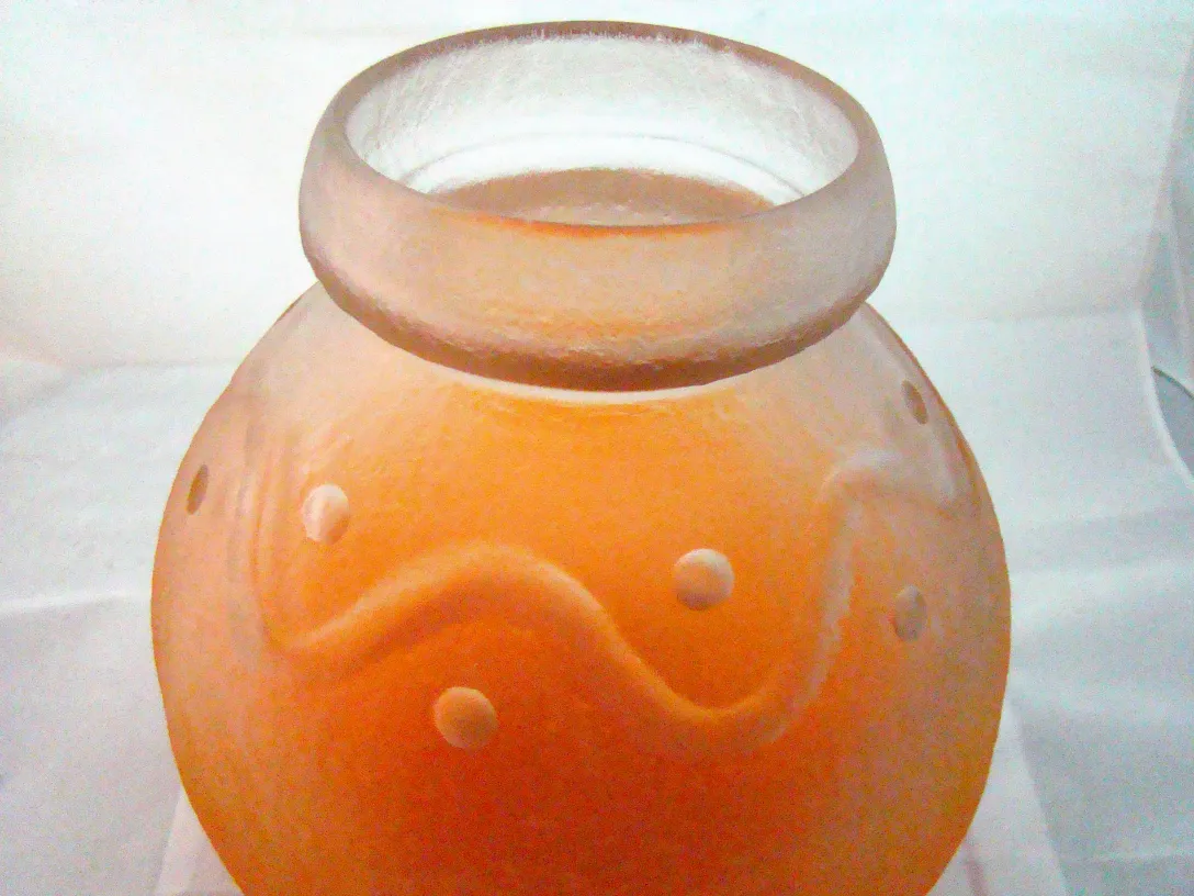 vidrio firmado de estilo antiguo con decoración