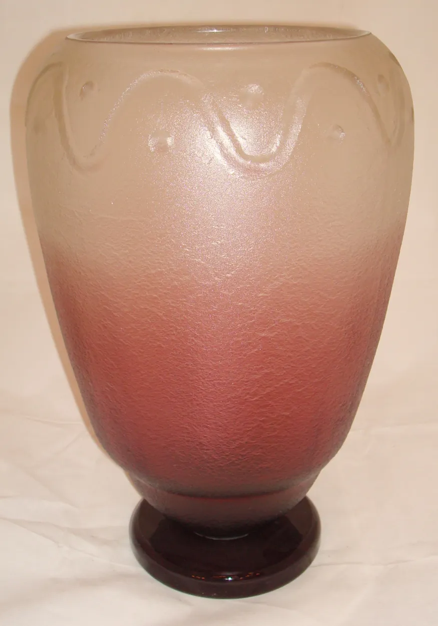 antique glass signed by Schneider with elegant design and gradient colors