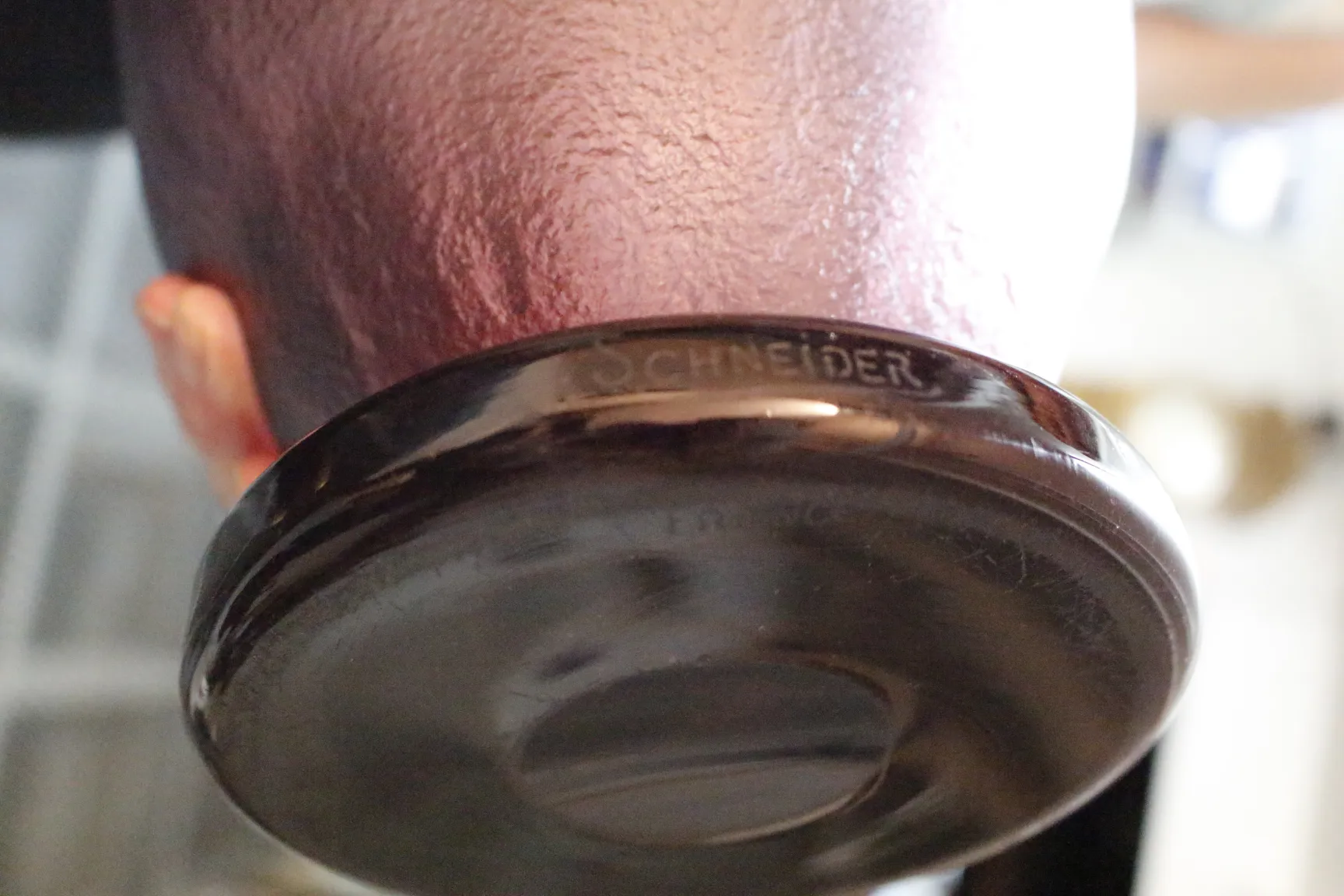 Vidrio antiguo firmado de la marca Schneider, diseño francés