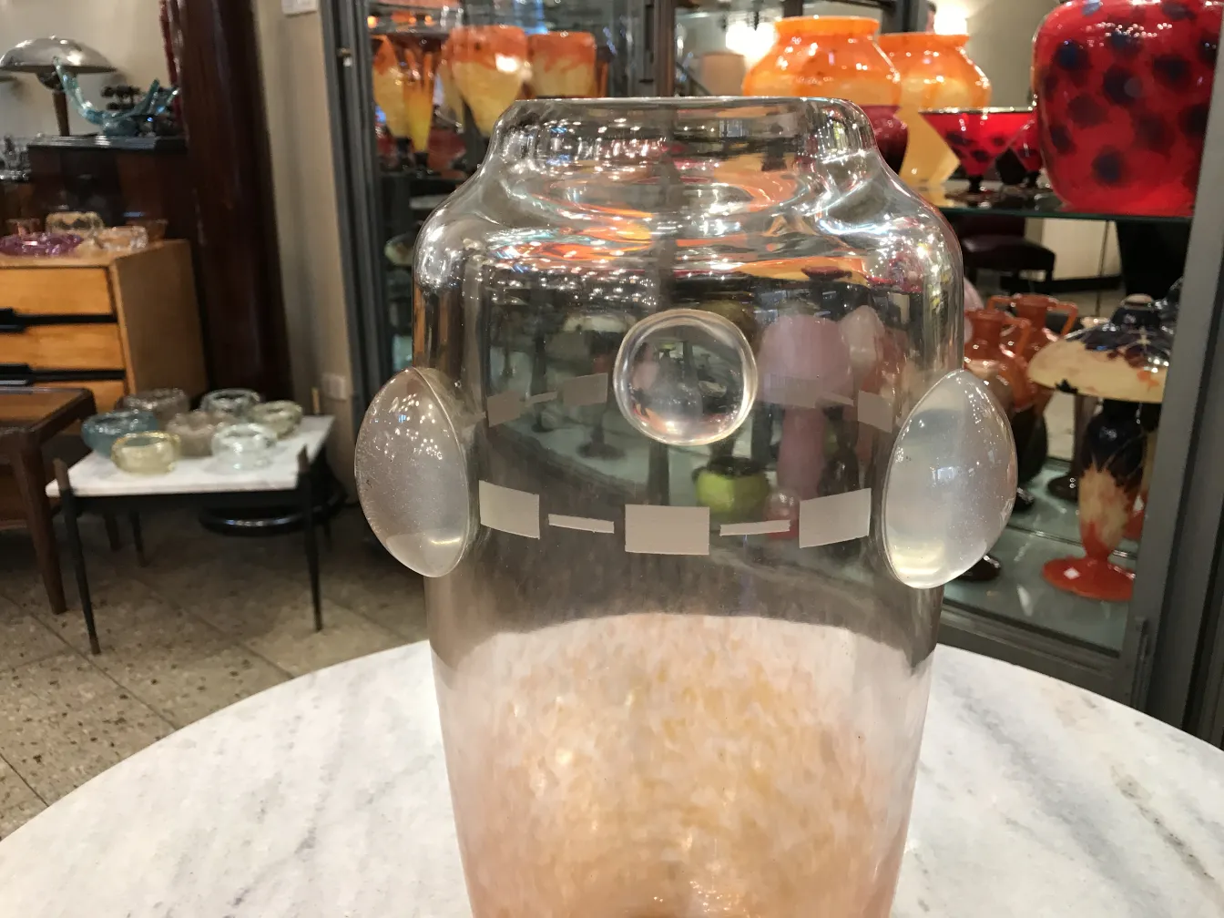 Антикварное подписанное стекло Шнайдера с яркими деталями