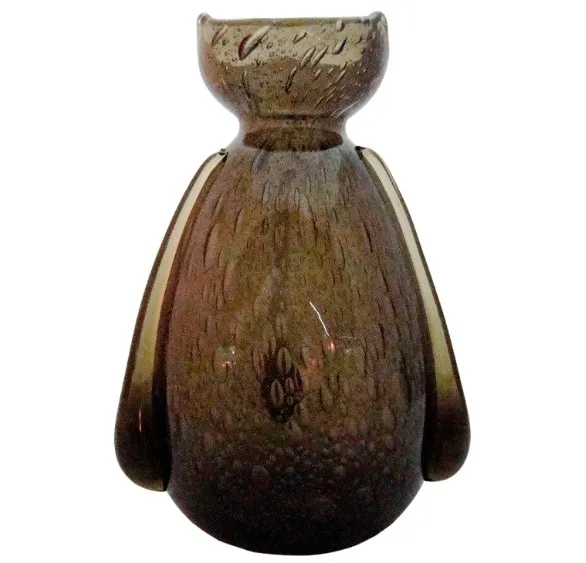 Vidrio antiguo con firma Schneider, estilo francés, formas suaves.