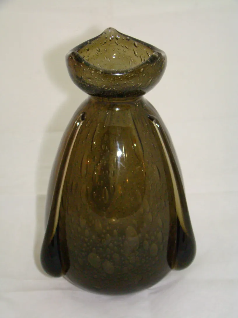 vaso com gotículas de água, aparência antiga