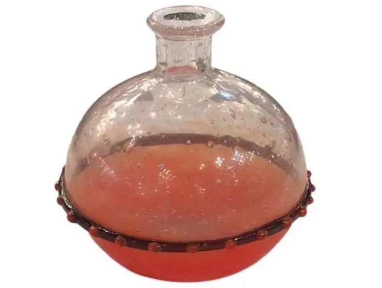 古董签名玻璃施耐德，红色底座和气泡细节。