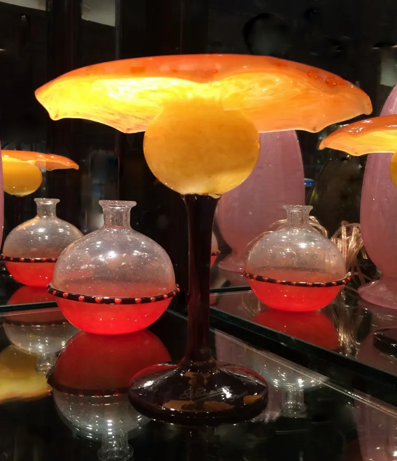 Verre signé par Schneider, antiquité française, tons jaunes et oranges