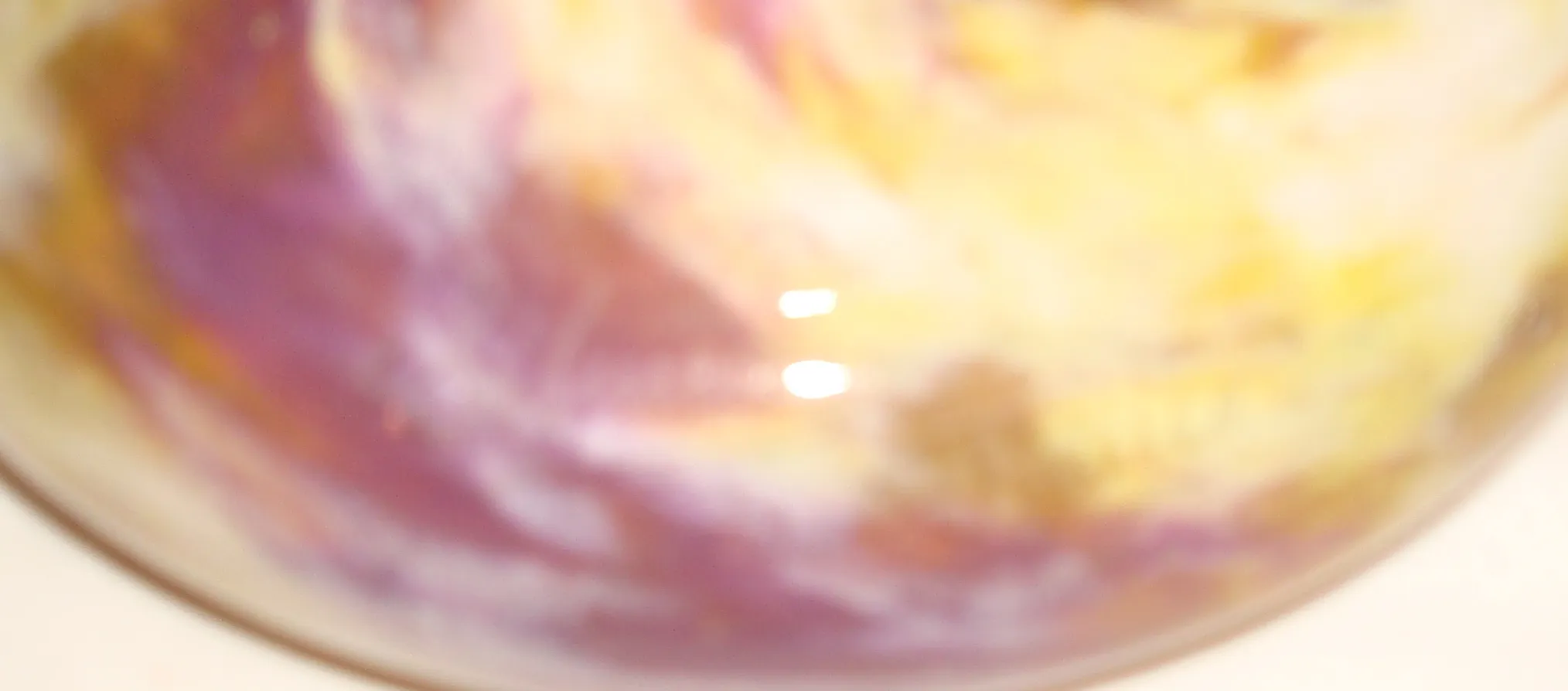 Антикварное стекло, подписанное Шнейдером, с теплыми цветами