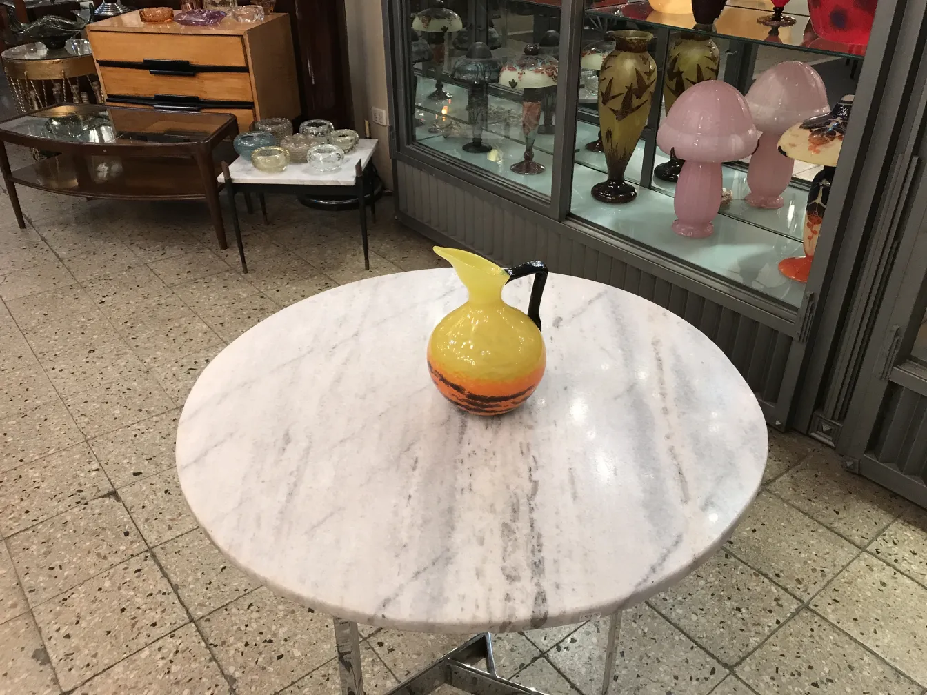 antikes signiertes Glas von schneider in einem vintage-rahmen