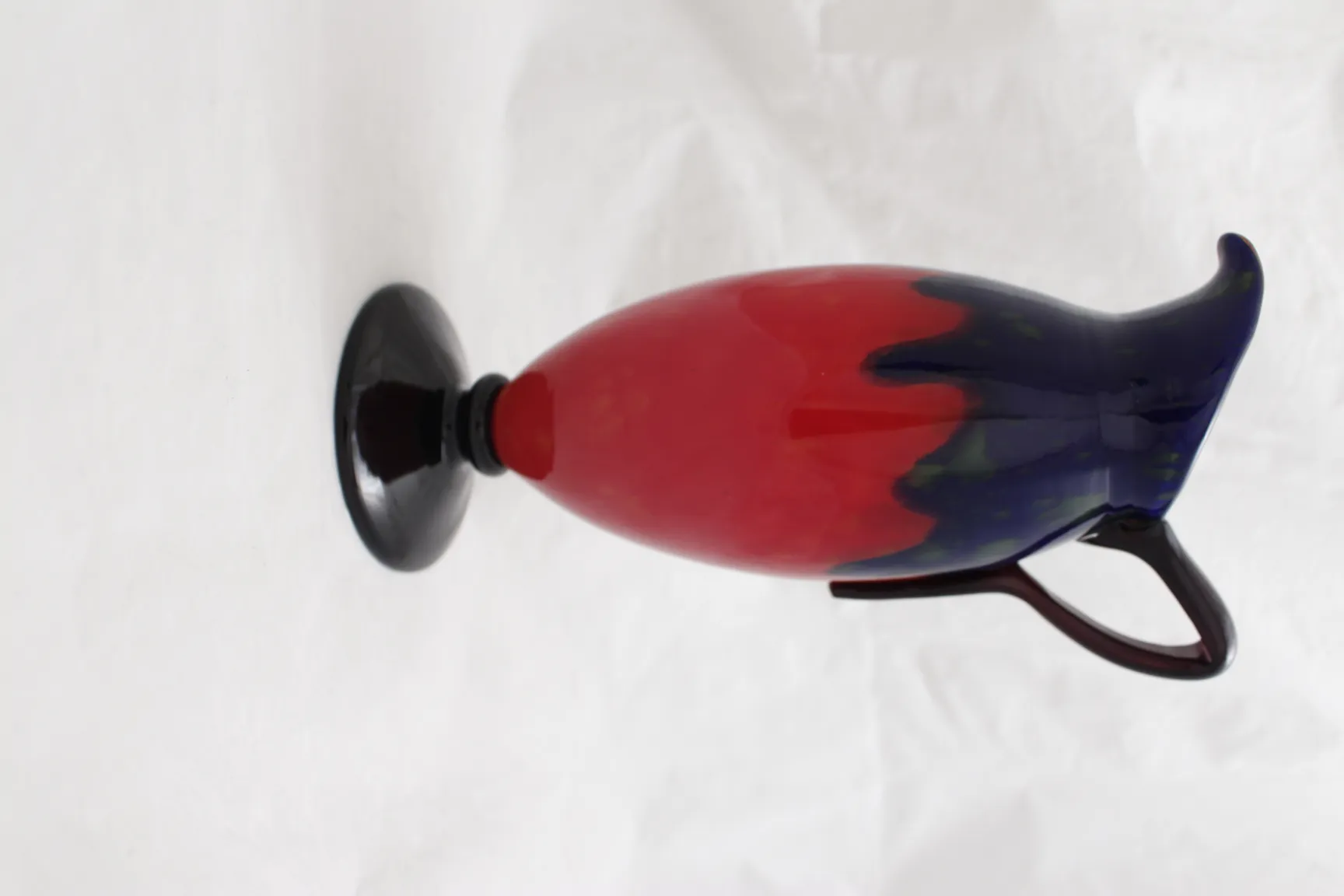 antikes signiertes glas von schneider in rot und schwarz