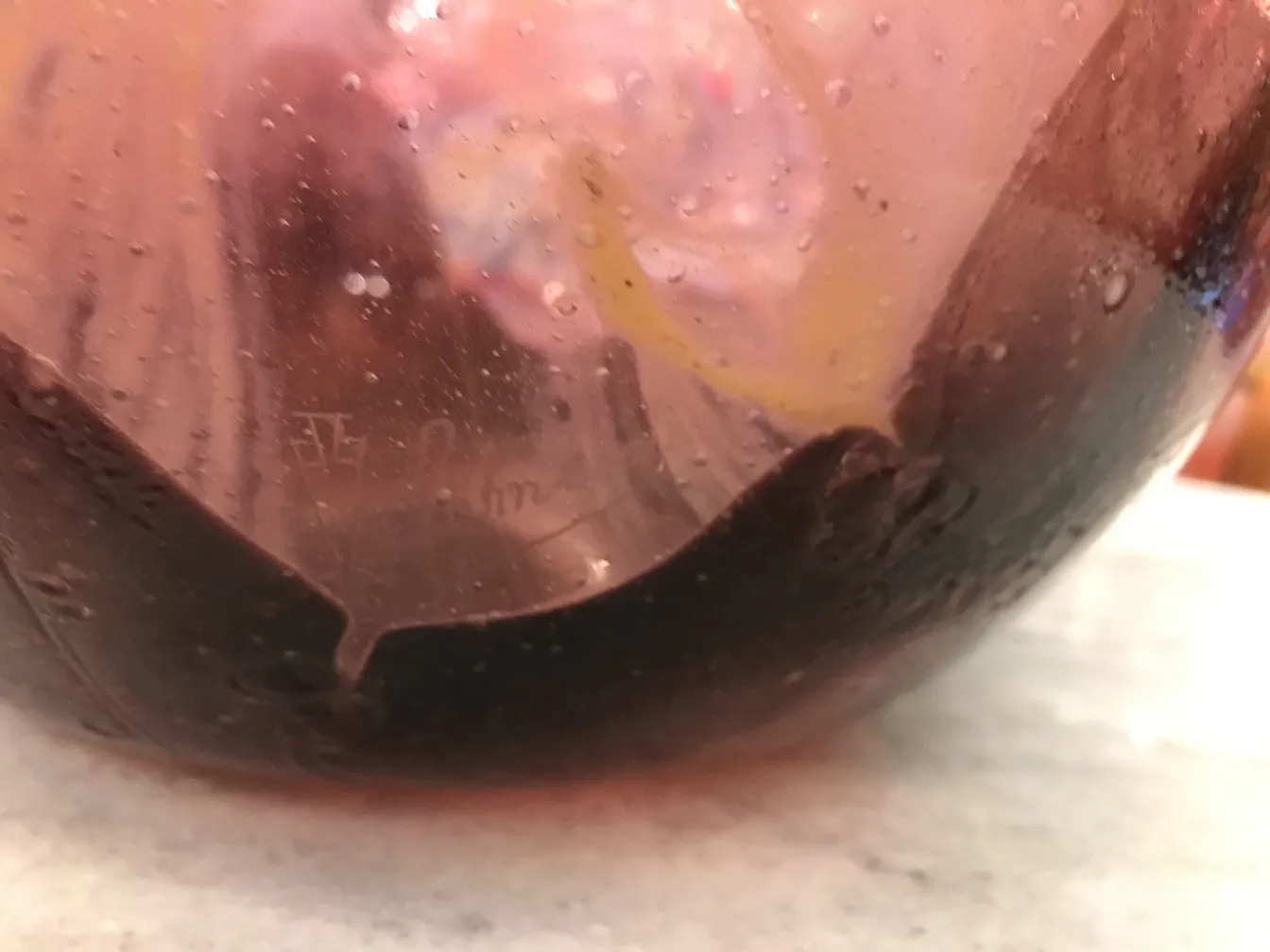 古老的施耐德签名玻璃，独特细节