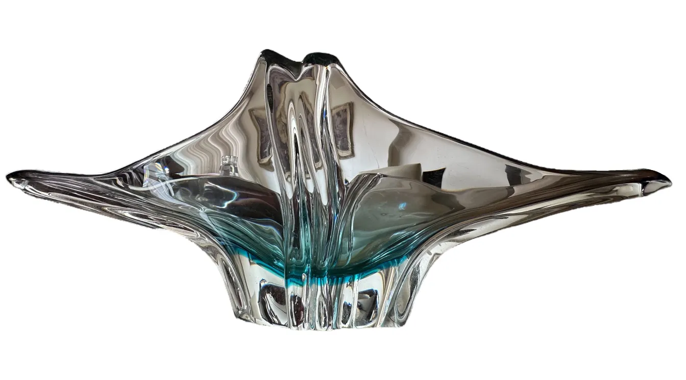 Peça decorativa de cristal de murano com formas elegantes e cor aqua