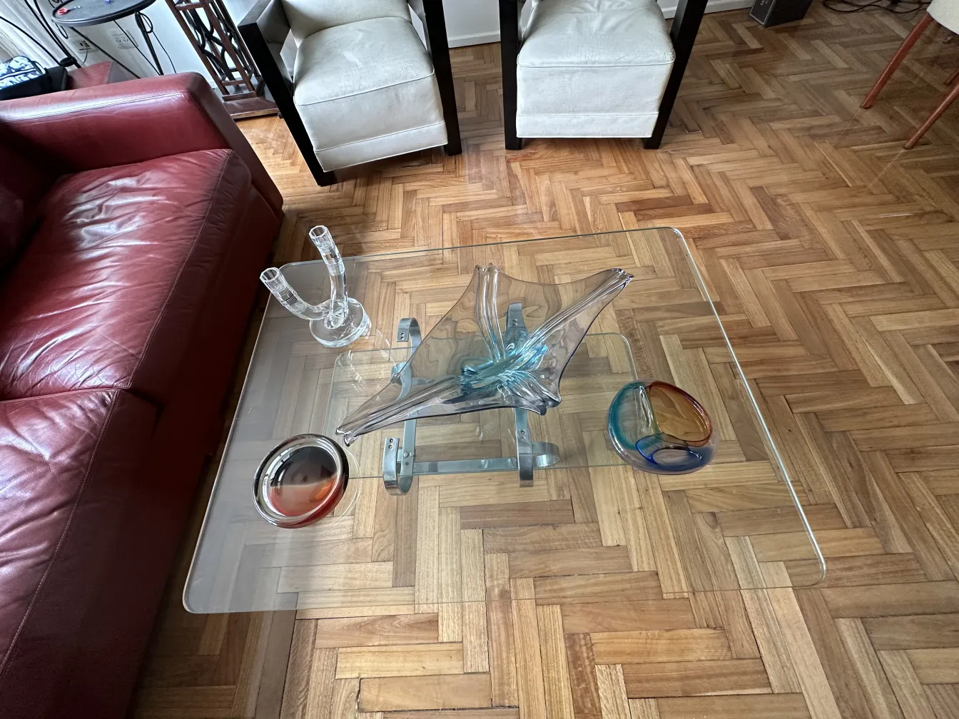 schönes antikes murano-glas mit eleganten formen