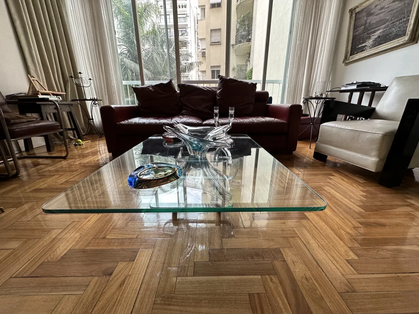 Cristal de Murano ancien décoratif avec forme élégante et couleurs vives