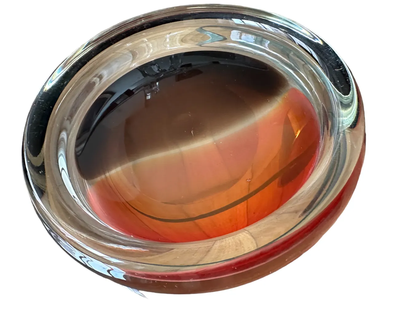 色合いのある古いムラノガラスの装飾品