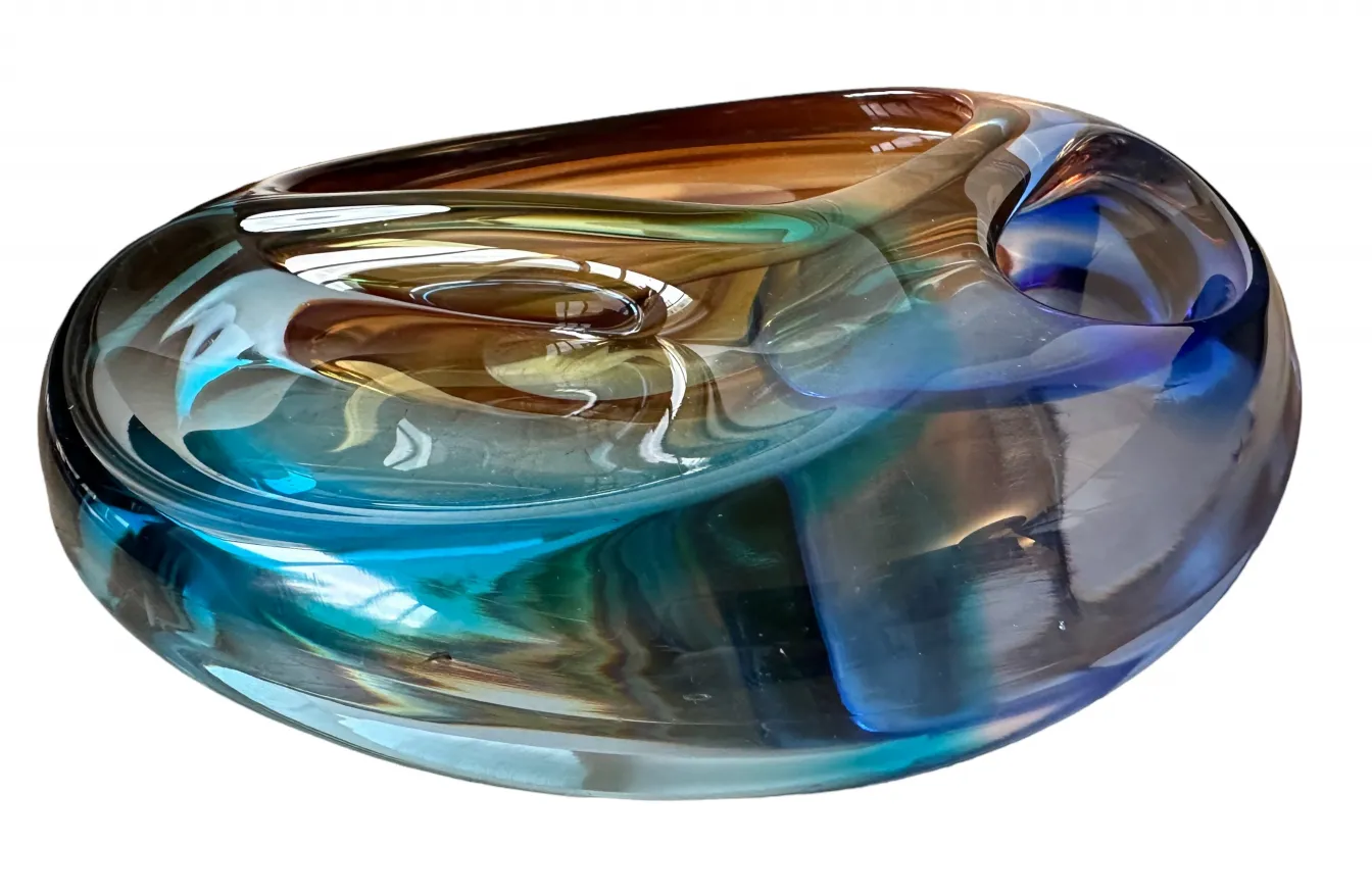 Cristal de Murano aux couleurs vives et formes fluides