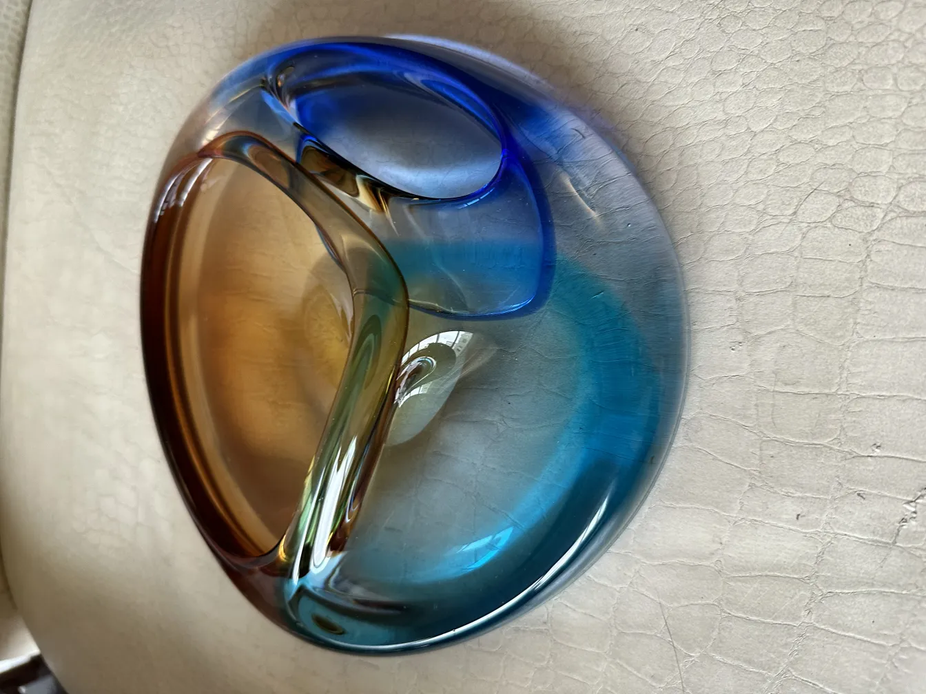 Murano-Glas in blauen und braunen Tönen, organische Form